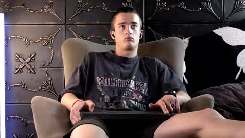 SirReedy online show from 05-06-26, 05:03