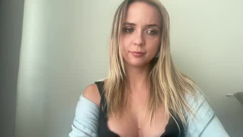 Sisi Bunny online show from 07-13-26, 04:10