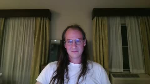 Briana online show from 10-08-25, 12:52