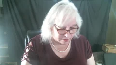 Snapshot of sissydianetx chatting on 01-10-25, 12:38 Sissy Diane online show from 01-10-25, 12:38