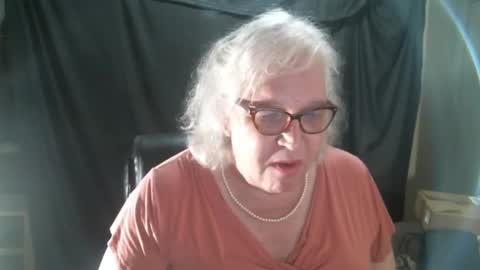 Snapshot of sissydianetx chatting on 02-07-25, 12:31 Sissy Diane online show from 02-07-25, 12:31