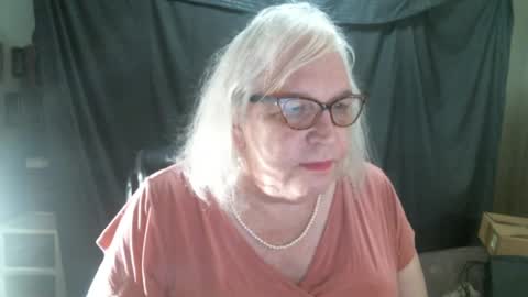 Snapshot of sissydianetx chatting on 02-17-25, 12:21 Sissy Diane online show from 02-17-25, 12:21