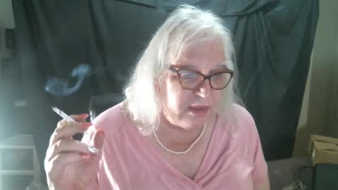 Snapshot of sissydianetx chatting on 03-03-25, 12:26 Sissy Diane online show from 03-03-25, 12:26