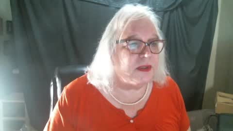 Snapshot of sissydianetx chatting on 03-05-25, 12:38 Sissy Diane online show from 03-05-25, 12:38