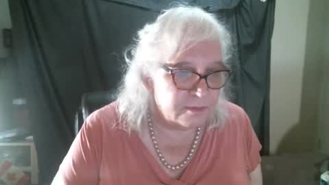 Snapshot of sissydianetx chatting on 10-13-25, 11:27 Sissy Diane online show from 10-13-25, 11:27