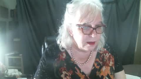 Snapshot of sissydianetx chatting on 11-07-25, 12:32 Sissy Diane online show from 11-07-25, 12:32
