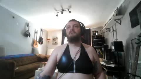 Snapshot of sissylovedoll chatting on 03-01-26, 09:22 Tiffany Candy online show from 03-01-26, 09:22