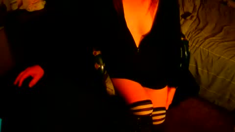 red online show from 09-18-25, 01:46