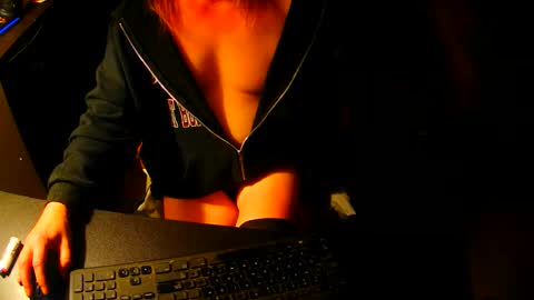 red online show from 10-17-25, 02:15