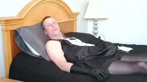 Snapshot of sissyroleplaya6969 chatting on 03-29-26, 06:41 Chris online show from 03-29-26, 06:41