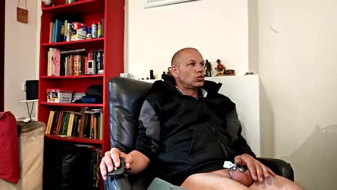 Petra online show from 04-19-26, 05:45