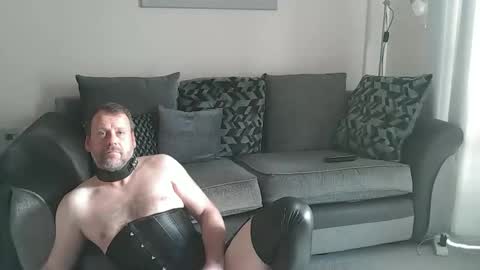 Snapshot of sissyslutboyxxx chatting on 11-22-25, 12:04 SafaSlave online show from 11-22-25, 12:04