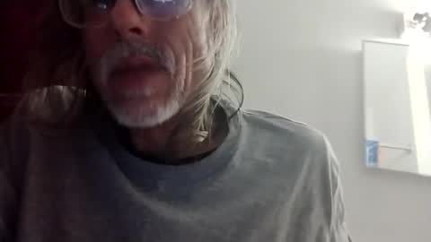 Snapshot of six_will_do chatting on 12-06-24, 09:10 Jimmy B online show from 12-06-24, 09:10