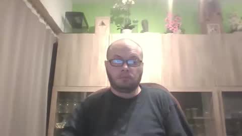 Snapshot of sixten113 chatting on 04-03-26, 04:27 sixten113 online show from 04-03-26, 04:27
