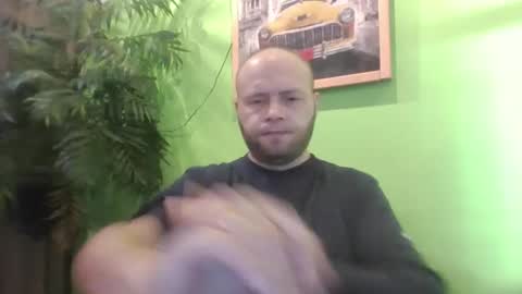 Snapshot of sixten19795 chatting on 11-05-25, 07:41 sixten19795 online show from 11-05-25, 07:41