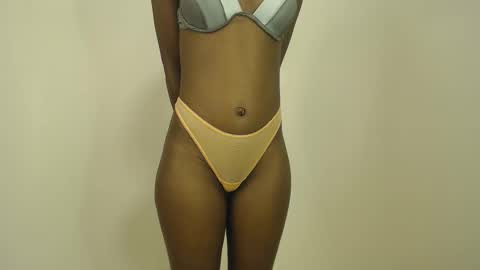 Snapshot of sizzly_ass chatting on 05-16-26, 03:03 sizzly_ass online show from 05-16-26, 03:03