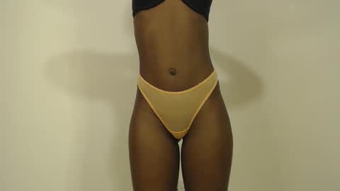 Snapshot of sizzly_ass chatting on 05-27-26, 02:58 sizzly_ass online show from 05-27-26, 02:58