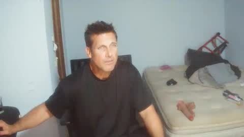 Snapshot of sizzzlenomics chatting on 10-06-25, 10:45 SIZZZLENOMICS online show from 10-06-25, 10:45