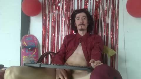 Snapshot of sk8sir chatting on 02-12-26, 04:35 sk8sir online show from 02-12-26, 04:35