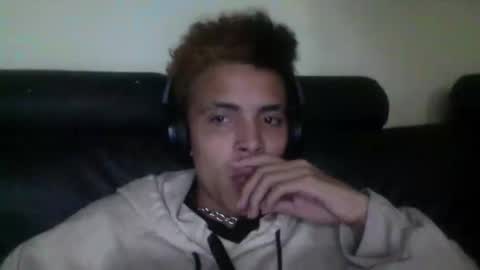 Snapshot of skady_coronado chatting on 02-10-25, 02:52 skady_coronado online show from 02-10-25, 02:52