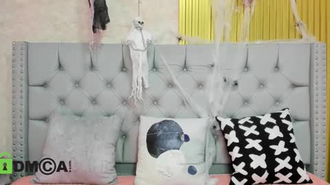 Skarlet online show from 10-14-25, 03:02