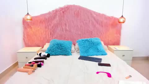 skarletruiz online show from 09-30-25, 05:12