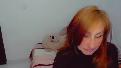 Snapshot of skarlett2072 chatting on 10-05-25, 11:35 Arlett online show from 10-05-25, 11:35