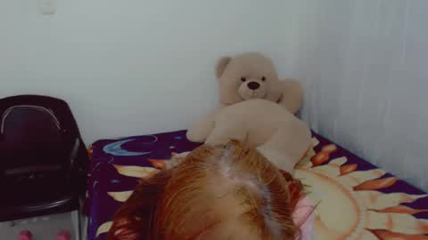 Snapshot of skarlett2072 chatting on 10-11-25, 05:28 Arlett online show from 10-11-25, 05:28