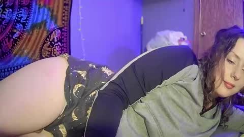 Snapshot of skarlettrose911 chatting on 02-21-25, 05:56 Skarlett Rose online show from 02-21-25, 05:56