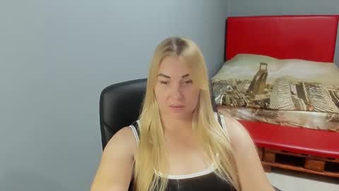 SkarletXDream online show from 09-20-25, 06:31