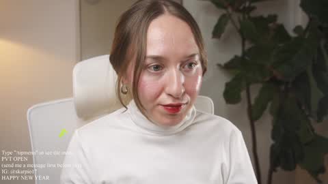 Im Scarlett  ONLINE  5pm-10pm NYC time  online show from 01-10-25, 07:54