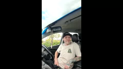 skateruncut online show from 05-06-26, 02:44