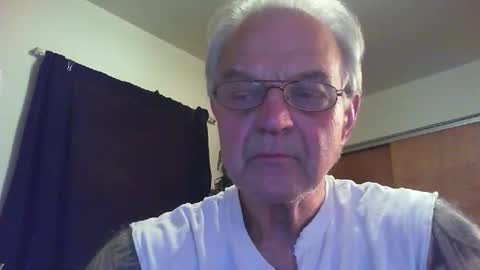 skeeeziks online show from 05-11-26, 02:17