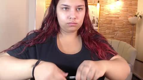 Skarlet online show from 02-18-25, 12:49
