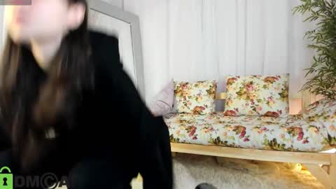 Snapshot of skelerata chatting on 10-14-25, 02:01 Emily online show from 10-14-25, 02:01