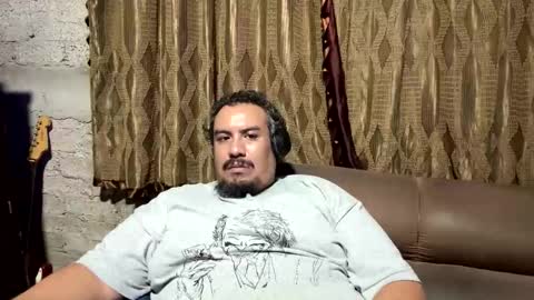 Elias online show from 03-18-26, 01:09