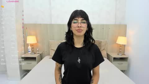 Emily Rojas online show from 09-22-25, 07:27