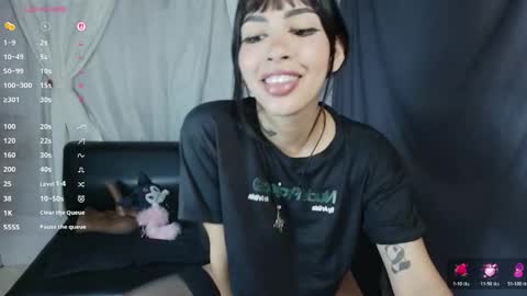 Emily Rojas online show from 05-27-26, 01:57