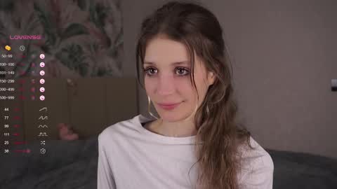 Emily online show from 03-08-25, 01:17