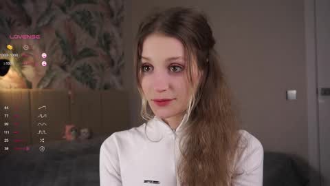 Emily online show from 03-08-25, 06:16