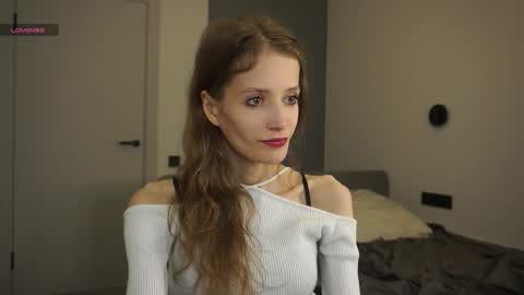 Emily online show from 09-09-25, 05:12