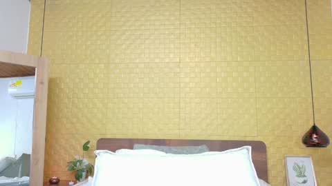 skinny_hottie18 online show from 01-08-25, 11:19