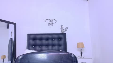 skinny_hottie18 online show from 01-22-25, 04:33