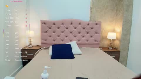 Noa online show from 12-20-25, 11:28