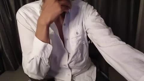 Snapshot of skinny_tamer chatting on 06-17-26, 04:41 skinny tamer online show from 06-17-26, 04:41