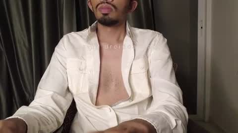 Snapshot of skinny_tamer chatting on 07-22-26, 05:38 skinny tamer online show from 07-22-26, 05:38