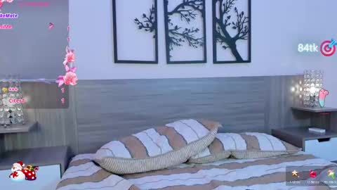 Foxy online show from 12-21-24, 01:04