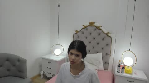 SkinnyGirl online show from 02-02-26, 07:12