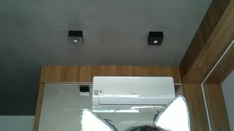 skinnykittencam online show from 09-27-25, 05:40