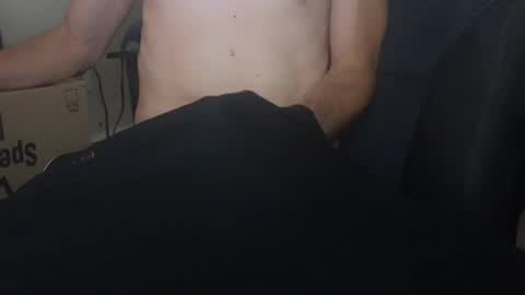 Snapshot of skinnywhiteboy420 chatting on 07-12-26, 12:29 skinnywhiteboy420 online show from 07-12-26, 12:29